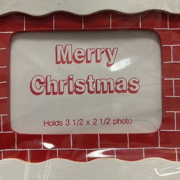 Christmas themed picture frame nwt - Picture 3 of 3